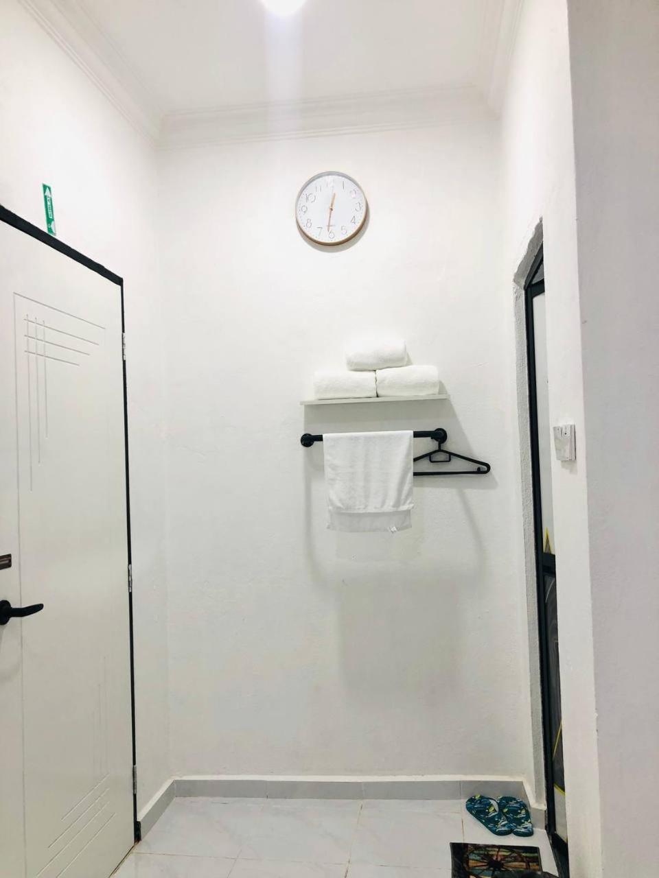 Roomstay By Abe Cottage Kampung Kuala Besut Exterior photo