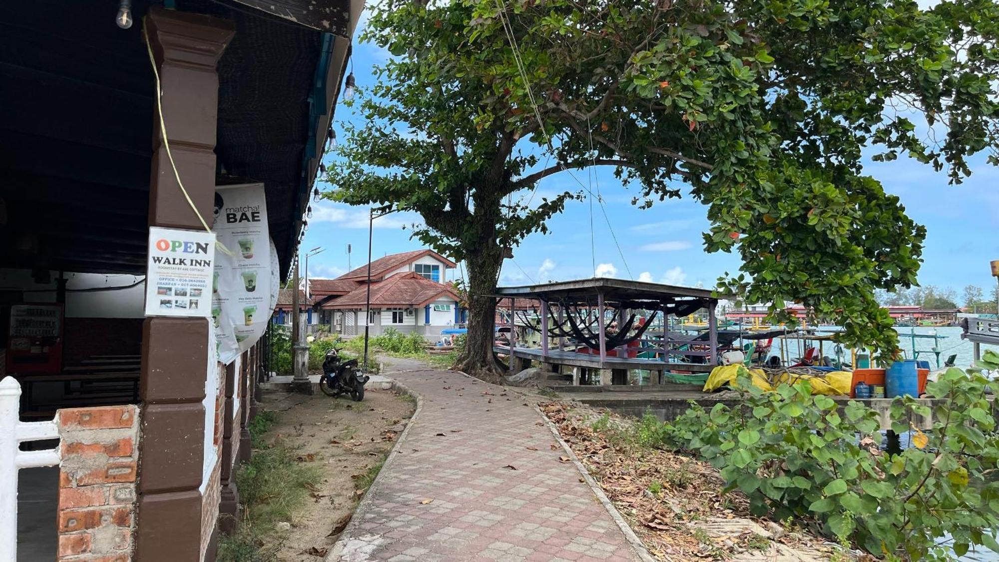 Roomstay By Abe Cottage Kampung Kuala Besut Exterior photo